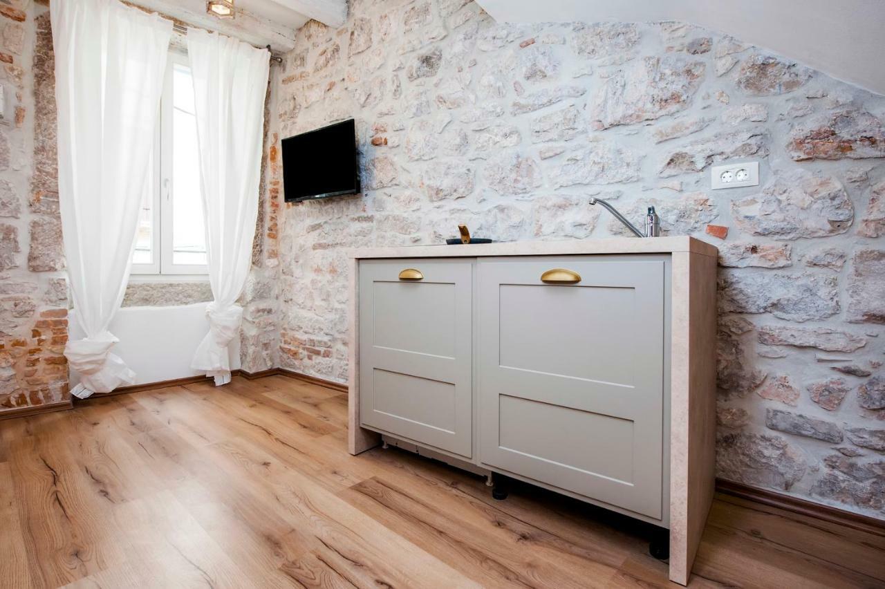 Apartment Casa Roccia Bianca *